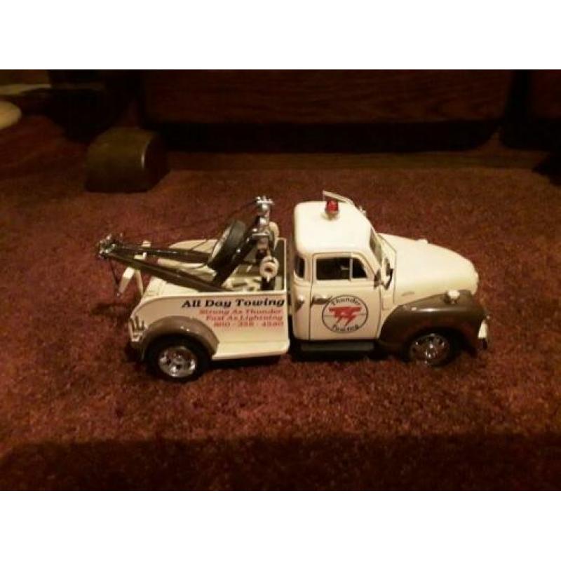 Chevy towtruck 1953 1:24