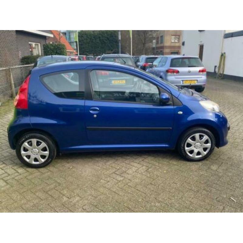 Peugeot 107 1.0-12V XS AUTOMAAT ! NAP ! DEALER ONDERHOUDEN !