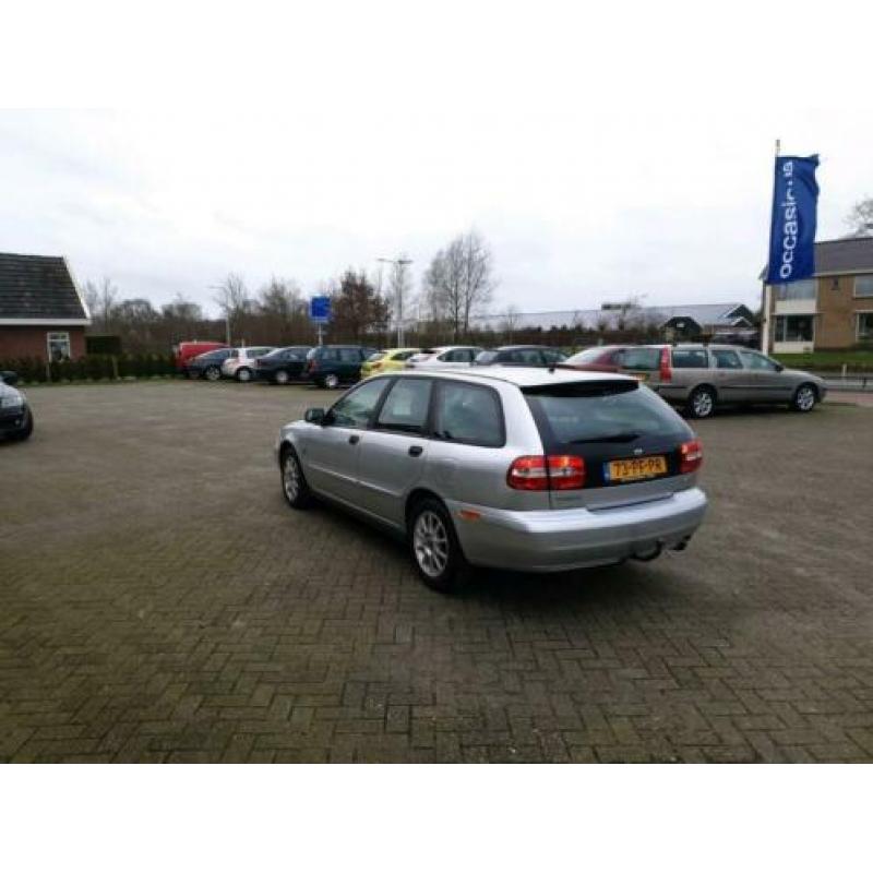 Volvo V40 2.0 "Europa" Youngtimer -airco -trekhaak -apk 10-0