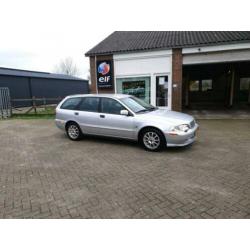 Volvo V40 2.0 "Europa" Youngtimer -airco -trekhaak -apk 10-0