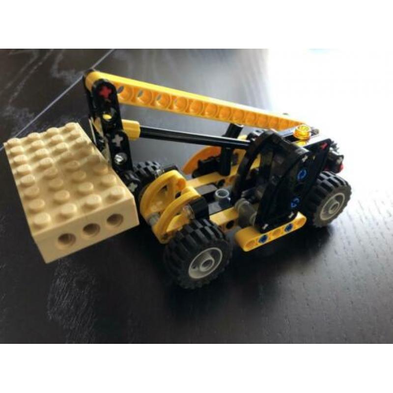 Te koop: LEGO 8045 Mini Telehandler zgan incl. instr. boekje