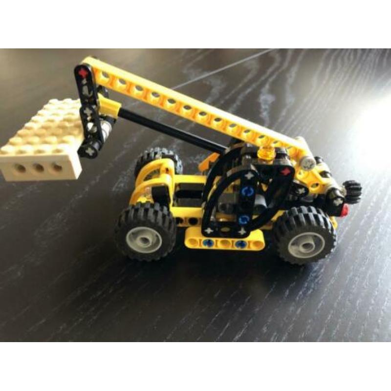 Te koop: LEGO 8045 Mini Telehandler zgan incl. instr. boekje