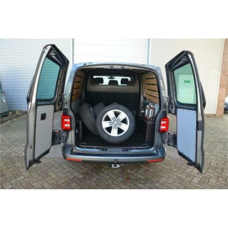 Volkswagen Transporter 2.0 TDI L2H1 DC Business Highline Ove