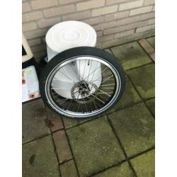 te koop:Bakfiets voorwiel 20 inch met schijfrem