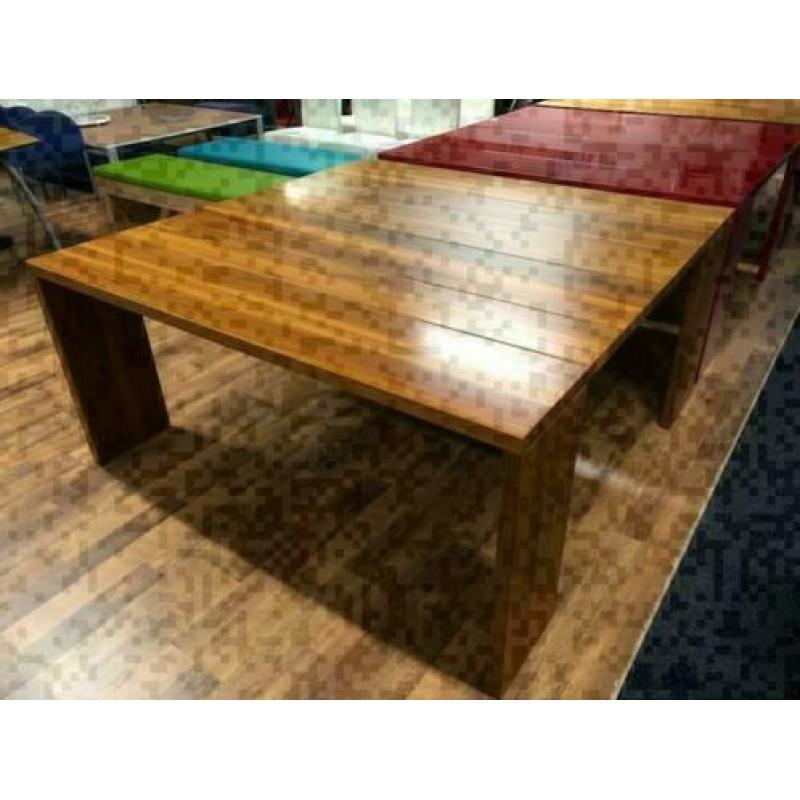 Castelijn LV tafel, eiken 160x160 cm KSB Den Bosch VT144