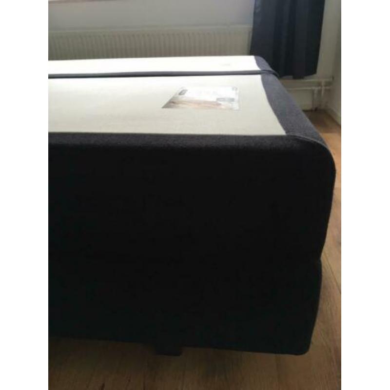 Eastborn boxspring met topper 220 x 160