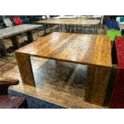 Castelijn LV tafel, eiken 160x160 cm KSB Den Bosch VT144