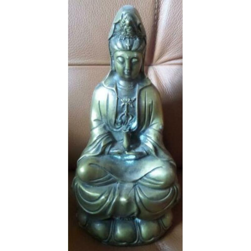 antiek Quan Yin beeld brons op lotusbloem. hoog 22,5 cm.