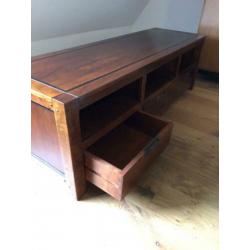 Mooi dressoir / tv meubel / kast