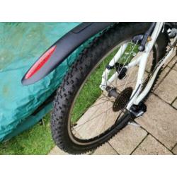 24 inch mountainbike met 27 versnellingen