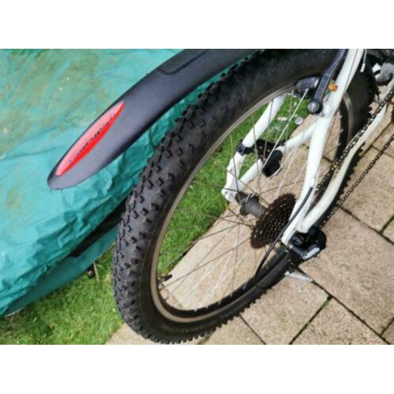 24 inch mountainbike met 27 versnellingen