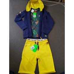 Funky XS sweatvest en twee shirts maat 146-152