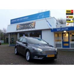 Ford Focus Wagon 1.5 EcoB. 150PK TITANIUM NAVI/CRUISE/VOORRU