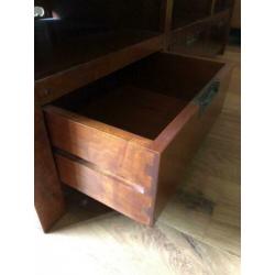 Mooi dressoir / tv meubel / kast