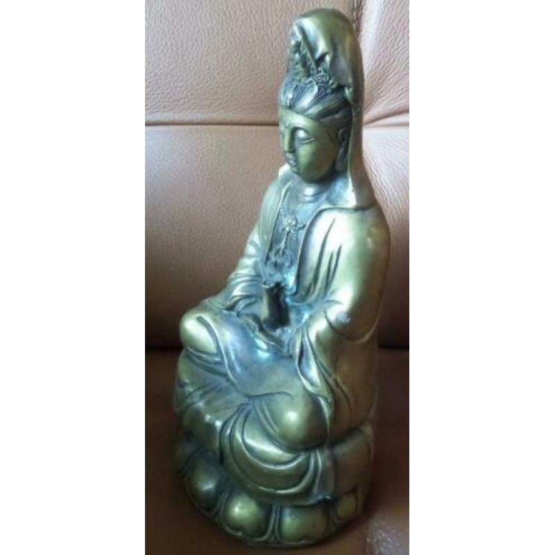 antiek Quan Yin beeld brons op lotusbloem. hoog 22,5 cm.