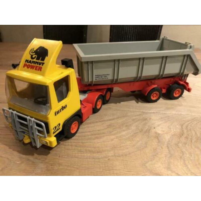 Playmobil truck met dieplader / graafmachine / kiepwagen