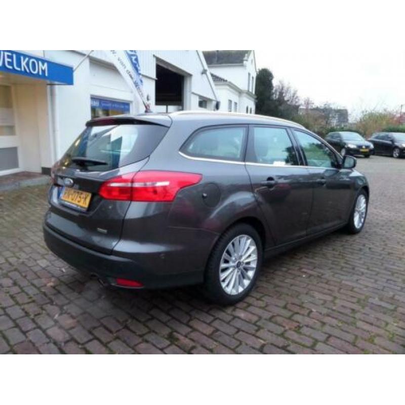 Ford Focus Wagon 1.5 EcoB. 150PK TITANIUM NAVI/CRUISE/VOORRU