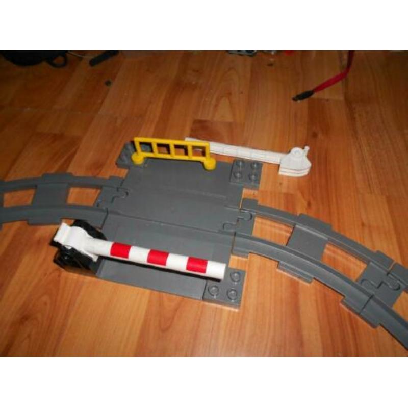 Duplo Lego duwtrein m/locomotief ca.1,5 Mtr rail en diverse