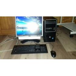 Budget game/internet PC. Met monitor,muis,keyboard & speaker