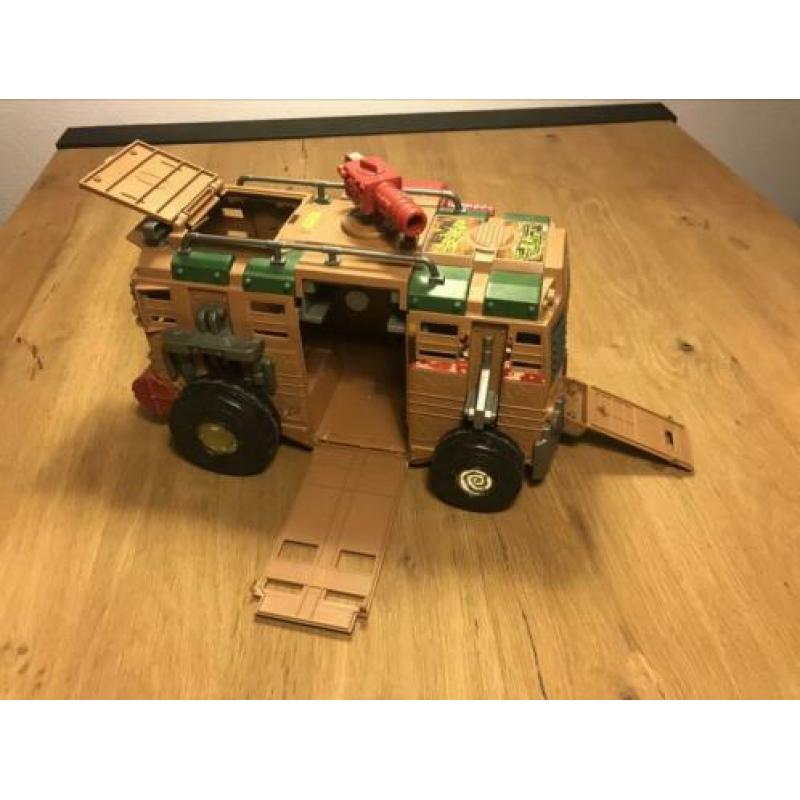 Turtles truck plus 5 actiefiguren 12cm