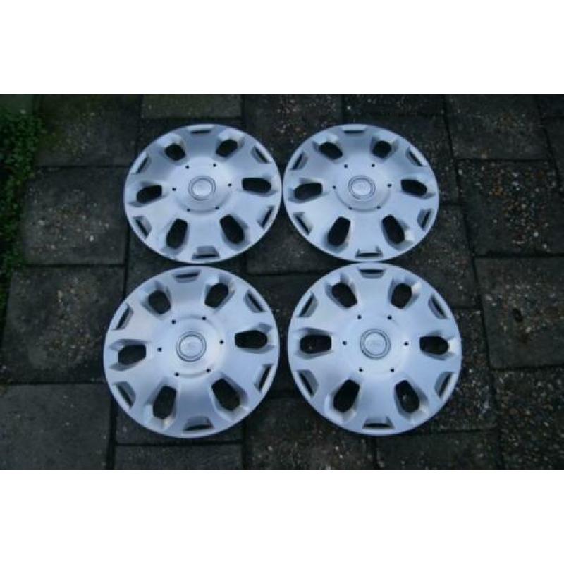 Wieldoppen Ford Connect 15 inch