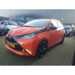 Toyota Aygo 1.0 VVT-i x-wave TOYOTA AYGO EXCLUSIVE LEER 2014