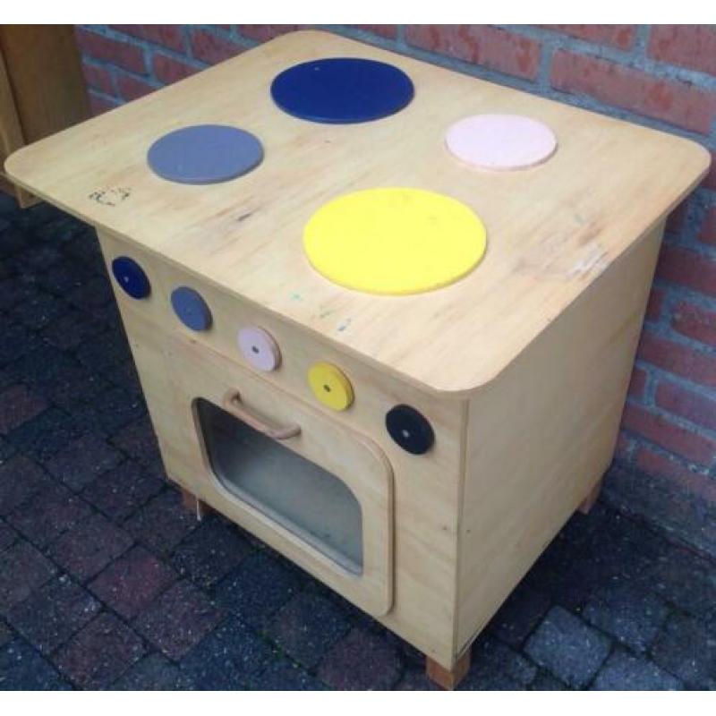 Leuk groot houten kinder fornuis