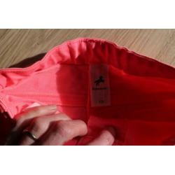 1x Meisjes Knal Roze Korte Broek Maat 128 (C&A)