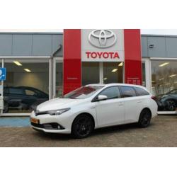 Toyota Auris Touring Sports 1.8 Hybrid Dynamic Go 17inch vel