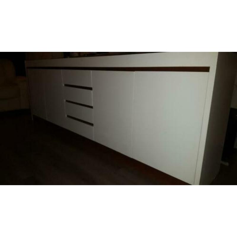 mooi ruim dressoir