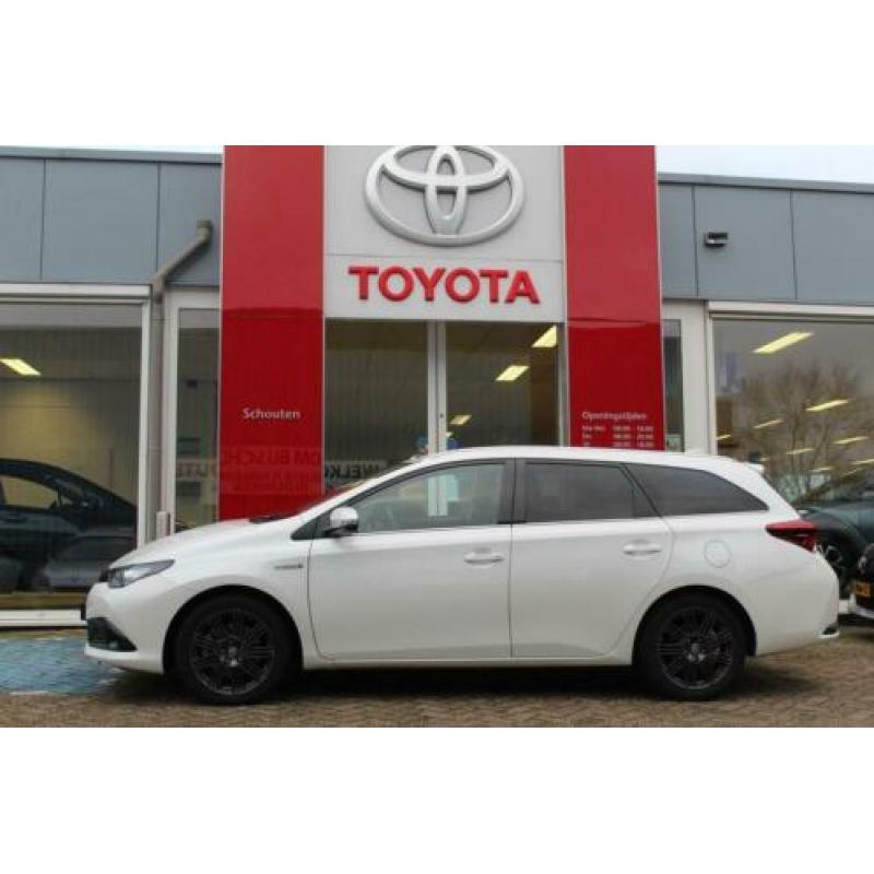 Toyota Auris Touring Sports 1.8 Hybrid Dynamic Go 17inch vel