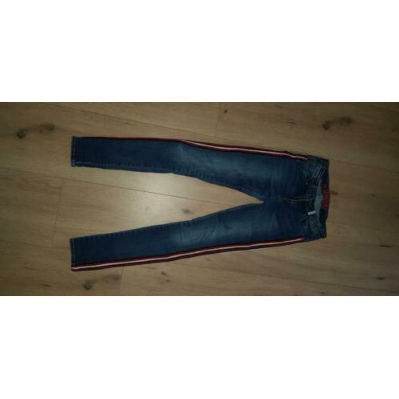 Retour jeans met rood wit zwarte band mt 14