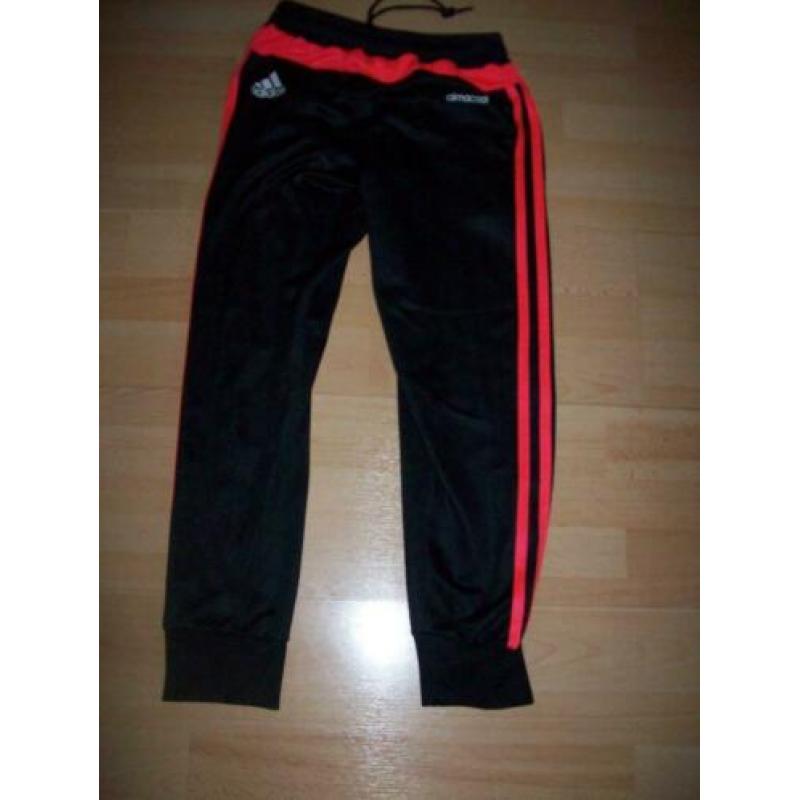 Bayern munchen broek (adidas) maat 140 (zgan)