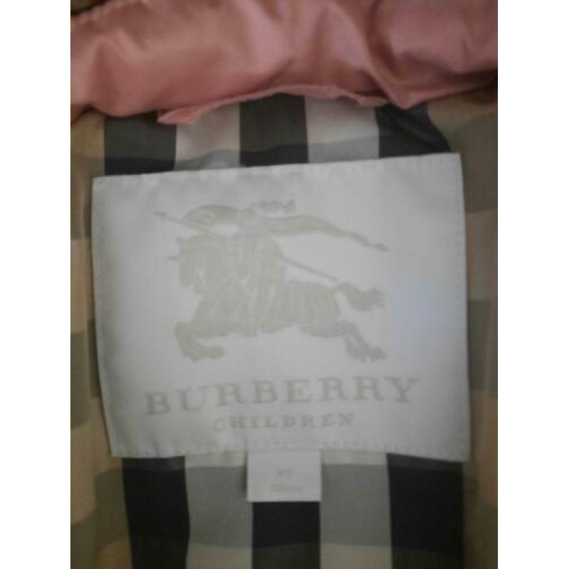 Burberry jasje maat92