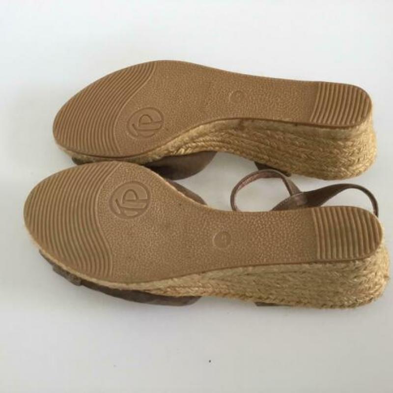 Yoli Toni Pons 43 suede bruine leer sandalen