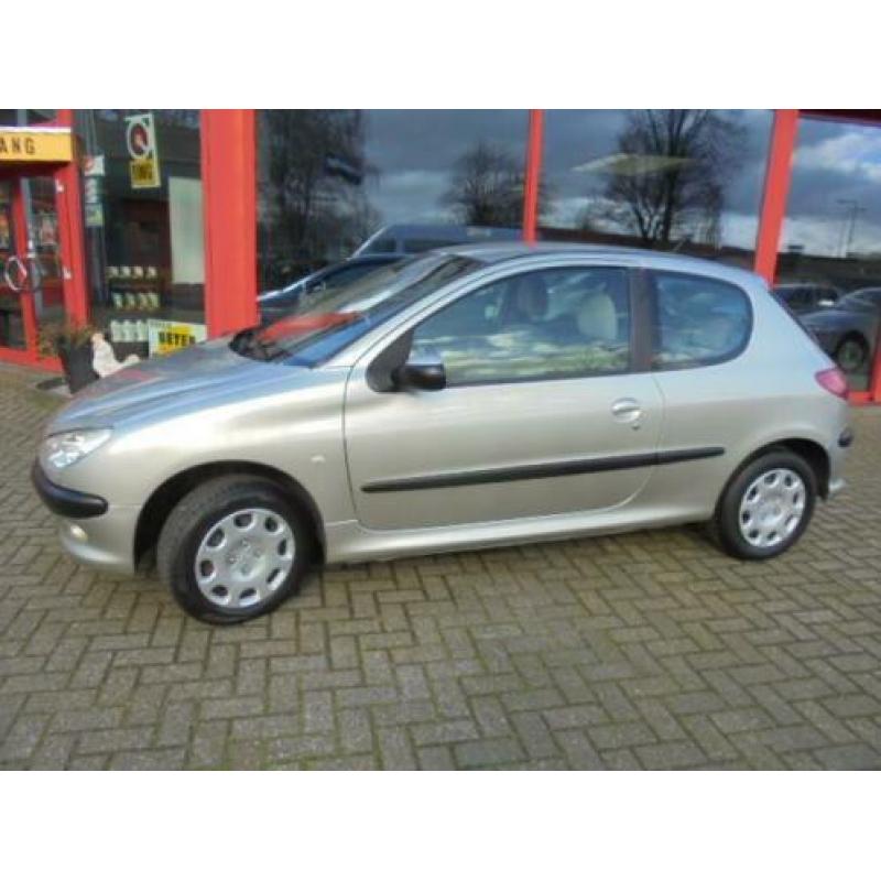 Peugeot 206 1.4-16V Gentry