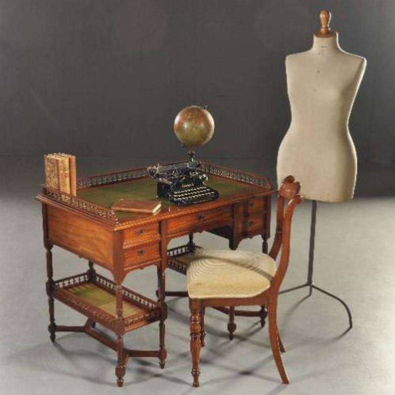 Antieke bureaus / Zeldzaam elegant damesbureau ca. 1885 m...