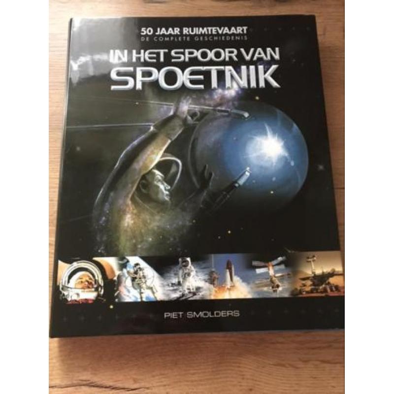 NIEUW! 50 jaar ruimtevaart (boek) in het spoor van Spoetnik!