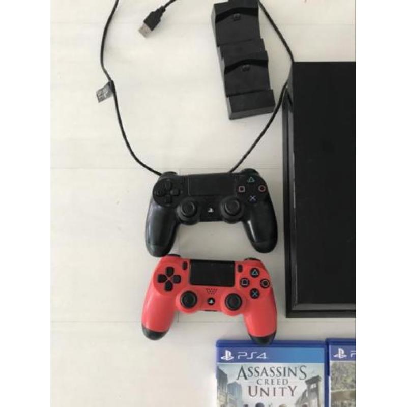 €265 nu weg! PS4 2 controllers +spellen +controllers oplader