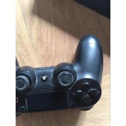 Playstation 4 500Gb met 2 games