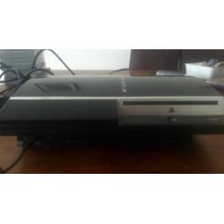 Zwarte Playstation 3 met 2 controllers en 13 spellen.